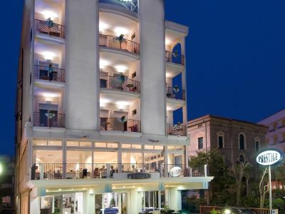 Hotel Prestige