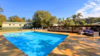 Eden Gateway Holiday Park - Pools