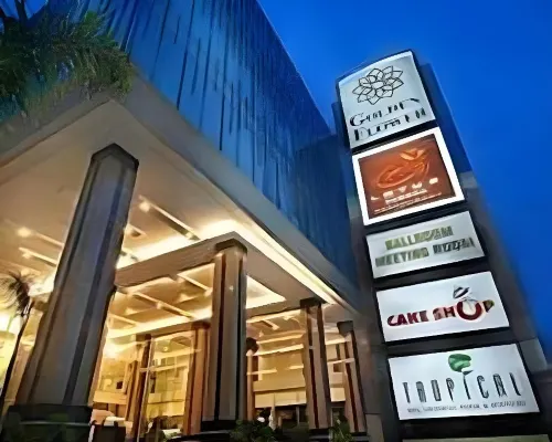 Golden Flower by Kagum Hotels Hotels near Merdeka Building
