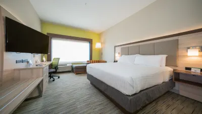 Holiday Inn Express & Suites Southaven Central - Memphis Hotel dekat Tanger Outlet Southaven