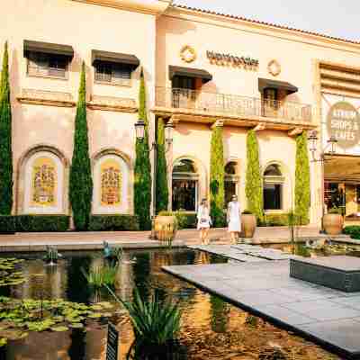 Hyatt Regency Newport Beach West Hotel Exterior