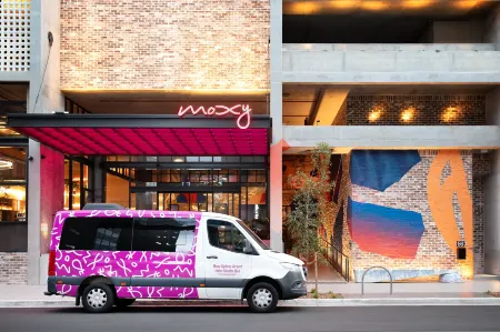 Moxy Sydney Airport Отели в г. Маскот