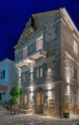 Fiscardonna Luxury Suites Hotels in Erisos