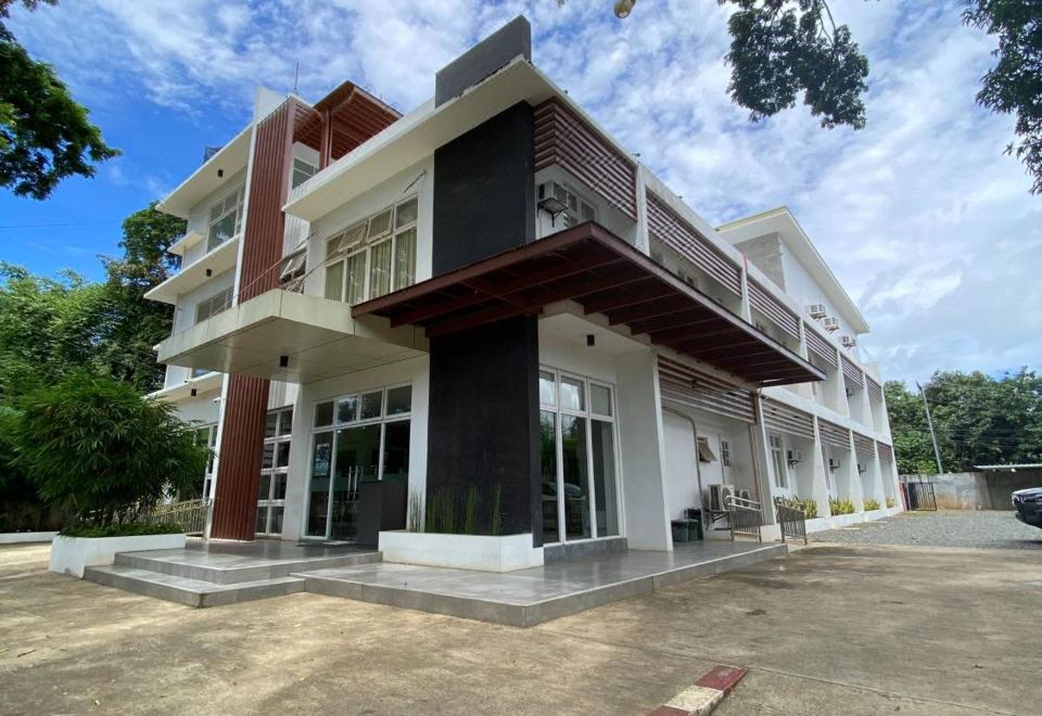 BAMBU SUITES PALAWAN