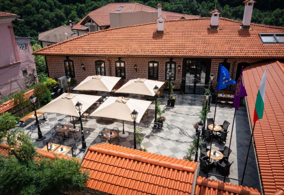hotel overview picture