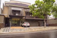 Kana Citra Guesthouse Hotels near Ciputra Waterpark