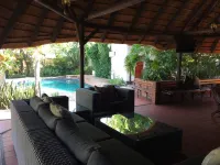 波羅克瓦尼廣場飯店