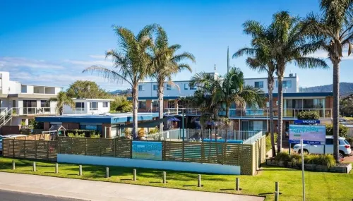 Surfside Merimbula Holiday Apartments Hotels in Merimbula