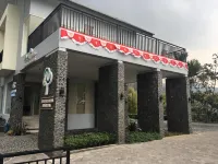 Arainn Bed & Breakfast Tretes Prigen by ecommerceloka