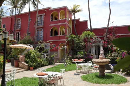 Collection O Casa Bella Hotel Boutique, Cabo San Lucas