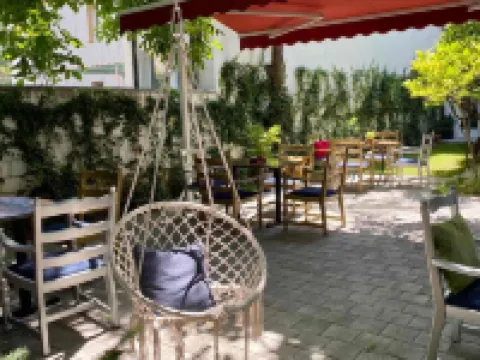Grand Boutique Hotel 普里什蒂納住宿飯店