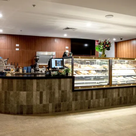 Young Federation Motor Inn and Services Club