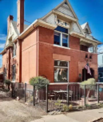 Off Broadway B & B