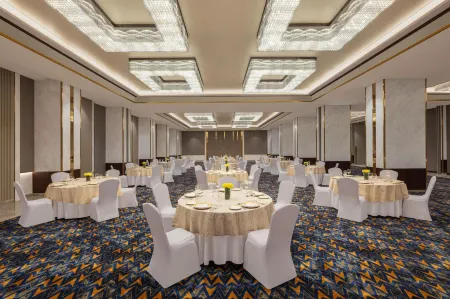 Indore Marriott Hotel Отели рядом с достопримечательностью «Сакет Гарден»