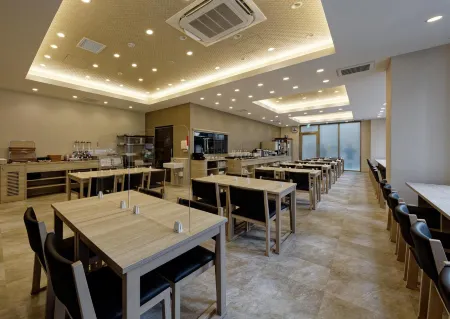 Kuretake Inn Premium Meieki Minami Отели рядом с достопримечательностью «Watanabe Kenichi Trick Art Museum»