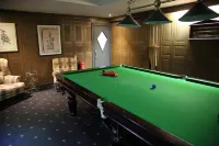 Inn on the Prom at the Fernlea Hotel - Pools