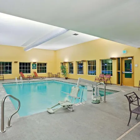 La Quinta Inn & Suites by Wyndham Olathe