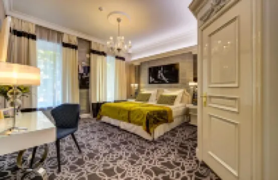 Boutique Hotel Golden Triangle Hotels near Russian Vodka Museum