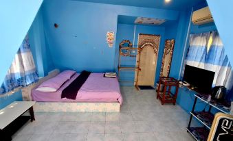 Buachompoo View Resort Tai Kung Koh Sichang