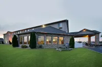 Best Western Plus Howe Inn Hotels in Lima Township