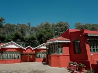 Lakefront Home Hotel Hotels in Ooty