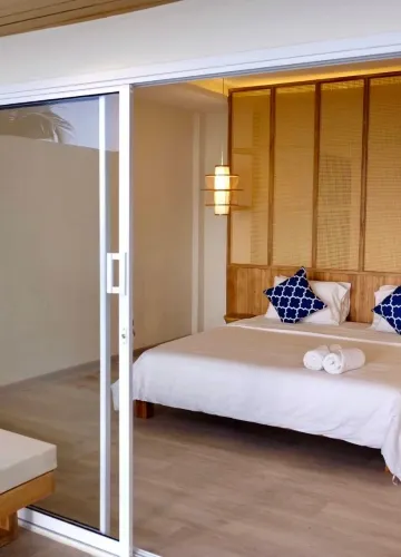 ห้องพรีเมียมพร้อมระเบียงและวิวทะเล