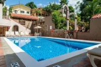 Kapok Hotel - Pools