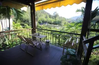 T Story Maekampong - Mountain view