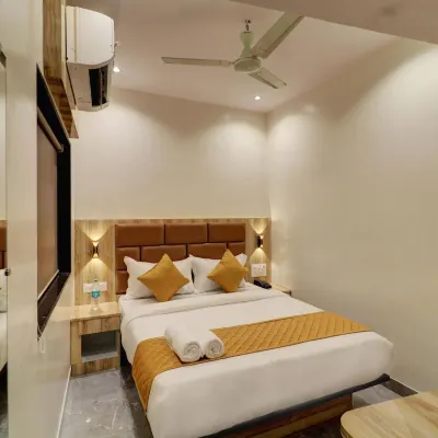 Hotel Enigma Inn Hotels near RBI