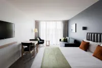 Abode Kingston - balcony