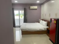 HugMe Guesthouse - Hostellit