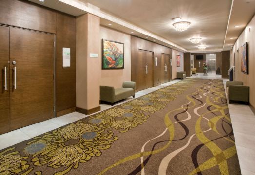 홀리데이 인 밴쿠버 센터 실내 수영장