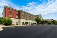 Holiday Inn Express & Suites Newton Sparta Hotels in Lafayette Township