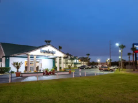 Travelodge by Wyndham Lakeland Hotels in Lakeland