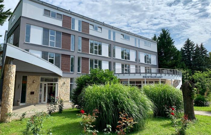 Well Hotel