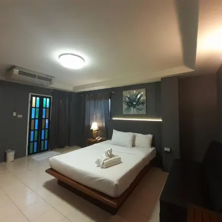 Bangkok Travel Suites Hotel