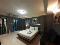 Bangkok Travel Suites Hotel