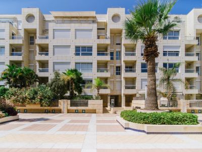Marina Apartments by Olala Homes