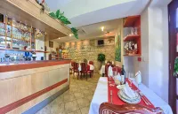 Hotel Trogir - 3-Star