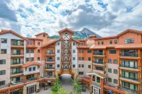 The Lodge at Mountaineer Square Hotel di Mount Crested Butte