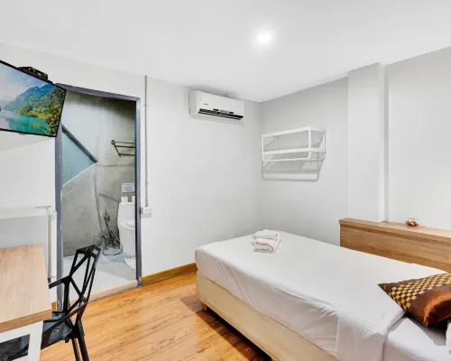 Chill Inn Bangkok Hotels near Ekkamai Eastern Bus Terminal