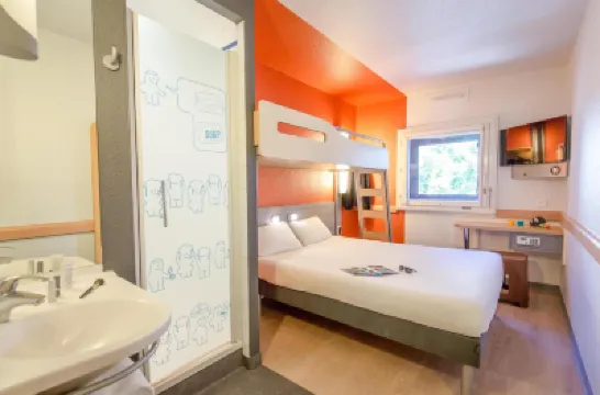 Ibis Budget Marseille Timone Hotels near Saint-Pierre