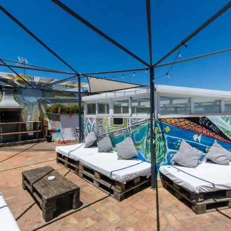 Black Swan Hostel Sevilla