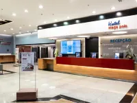 Hotel Mega Polo Hotels near Pari