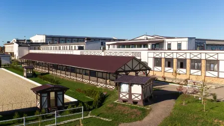 Максима Парк Отели в г. Дмитровский район