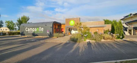 Campanile Chartres Отели рядом с достопримечательностью «Maison du Saumon»