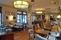 โรงแรมมอนบิจู