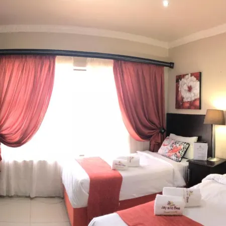 Jay and Bee Guesthouse
