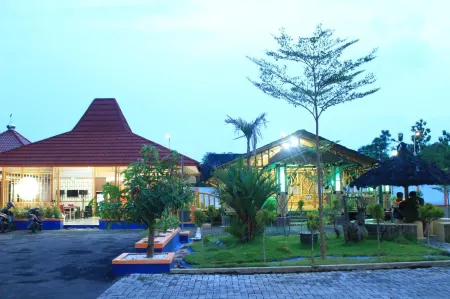 Aluky Hotel