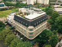 Hotel Monopoli Hotels near Kemang